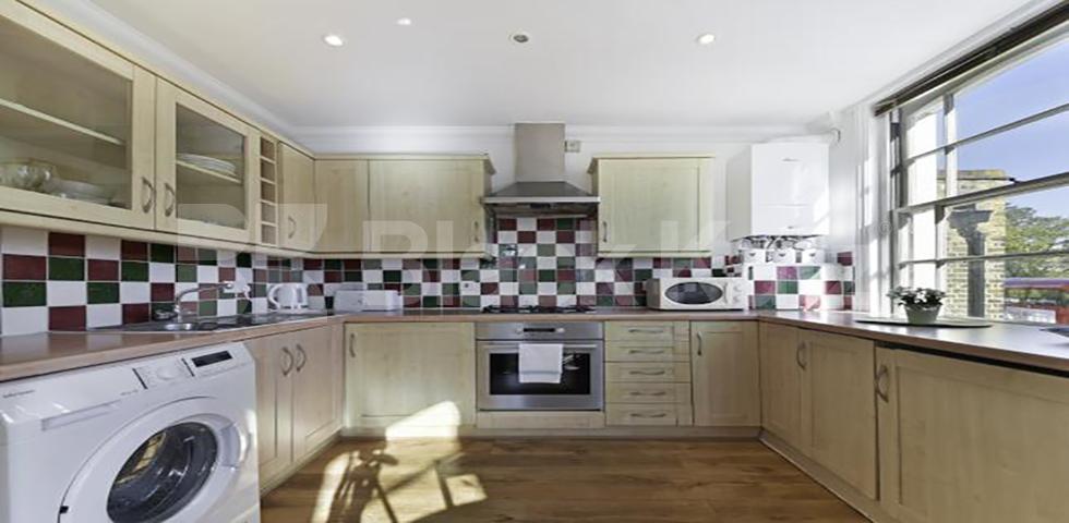 			Balcony Property, 2 Bedroom, 1 bath, 1 reception Apartment			 Baring Street  , DE BEAUVOIR TOWN N1
